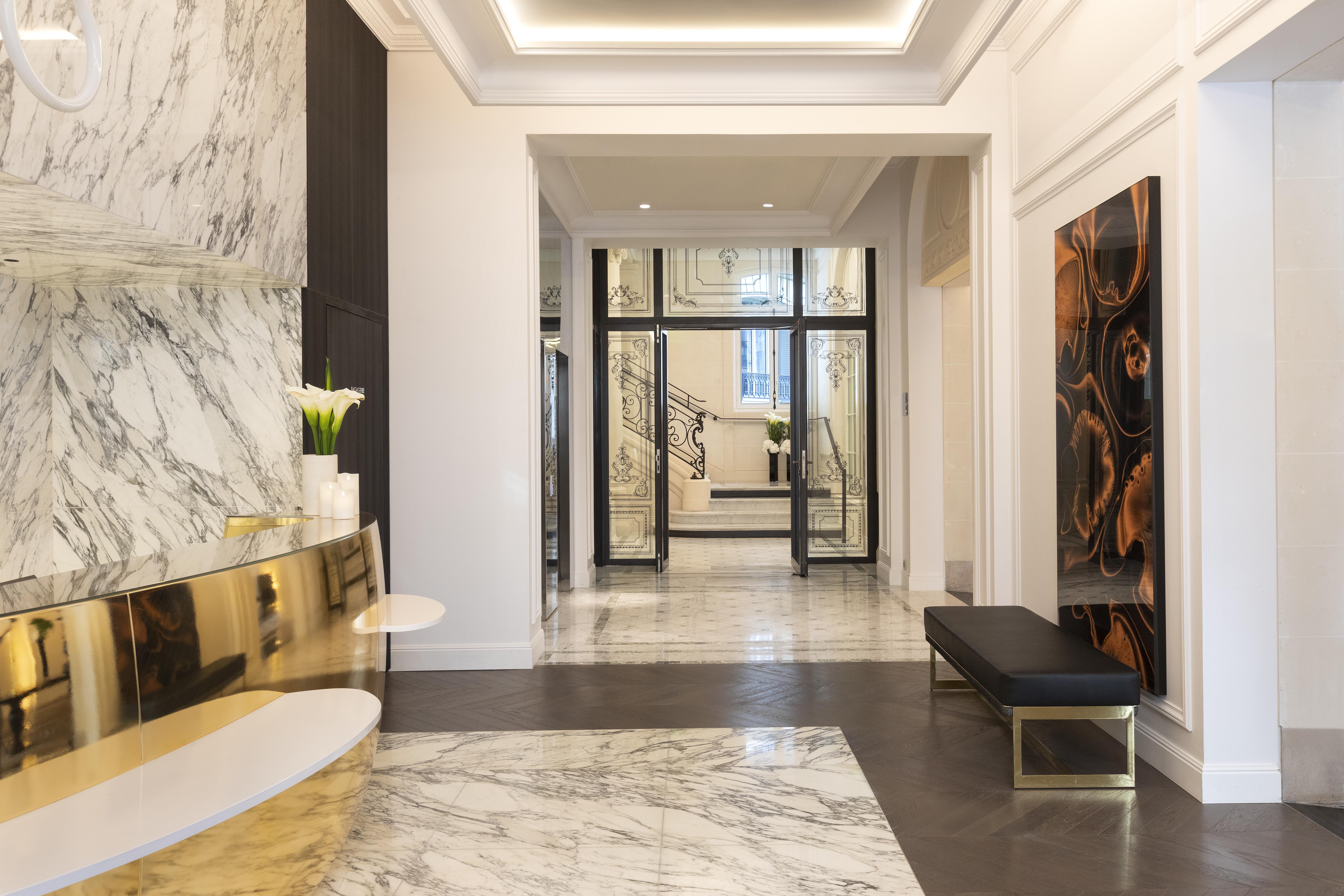 La Clef Champs-Elysees Paris By The Crest Collection Eksteriør bilde The entrance hall