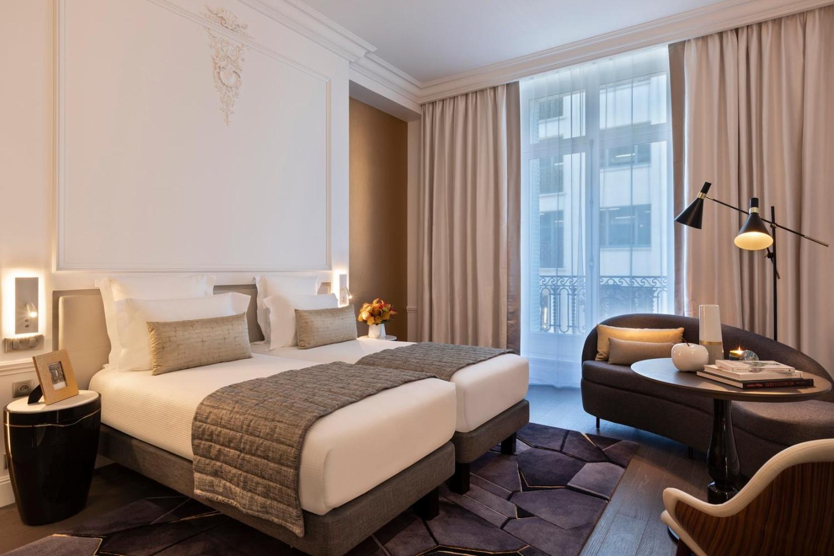La Clef Champs-Elysees Paris By The Crest Collection Rom bilde